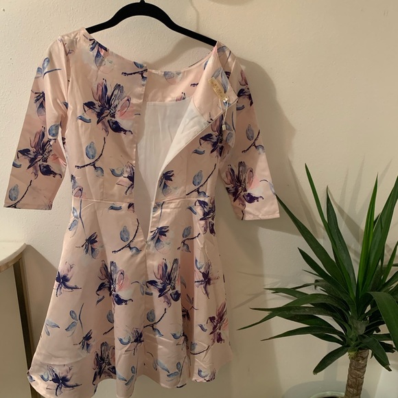 Vintage 100%silk Asian dress - Picture 1 of 3